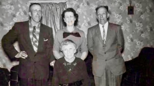 243115BE-1A4D-4D9D-94C8-CA9E0DC94880_4_5005_c